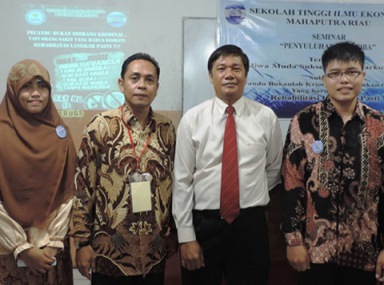 pak menhard & pak yandri p simarmata ketua stie